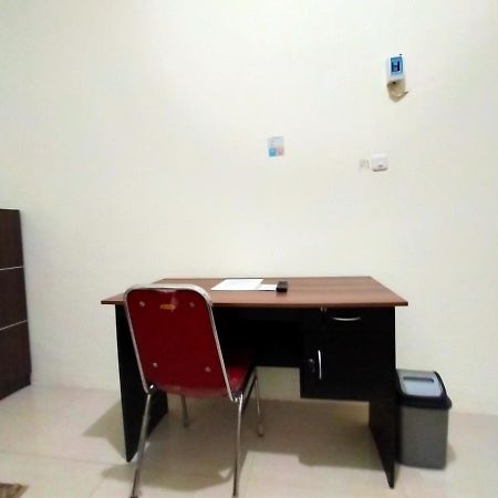 Homestay Danesti Syariah Near Bandara Sultan Hasanuddin Makassar Exterior foto